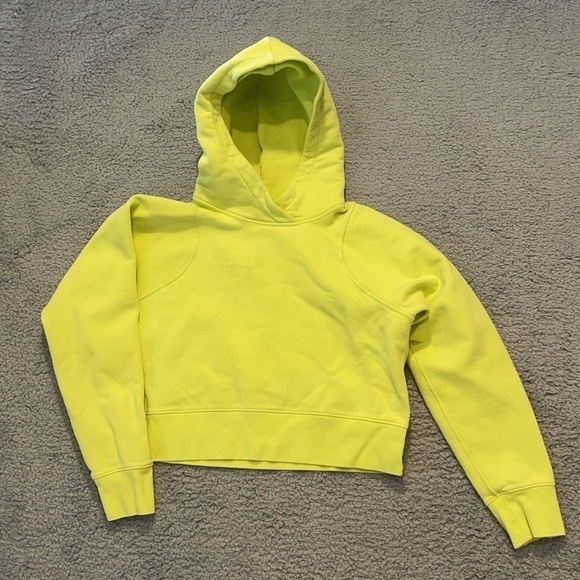 Lululemon Loungeful Cropped Hoodie
Electric Lemon size 4 - Picture 3 of 8